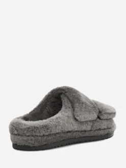 UGG Men's Fluff That Slipper -Standrews Links Officials Store 1124111xCHARCOALxAlt3 40780614