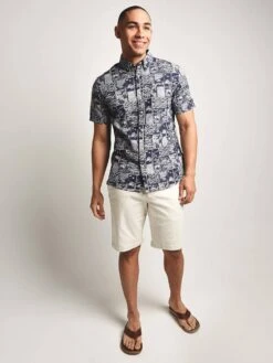 Surfside Supply Short Sleeve Wave Block Cotton Lyocell Shirt -Standrews Links Officials Store 11500107e navy whitealt1