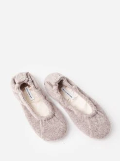 White + Warren Women's Cashmere Ballet Slipper