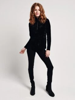 Sno Skins Fancy Velvet Zip Neck -Standrews Links Officials Store 15449 18 blackalt3