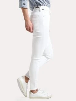 Citizens Of Humanity Women's Chrissy Uber High Rise Skinny Jean 7 Citizens Of Humanity Women's Chrissy Uber High Rise Skinny Jean -Standrews Links Officials Store 1611 1106 whitesculptalt1