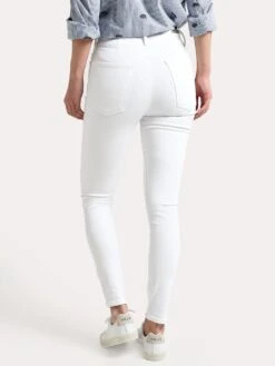 Citizens Of Humanity Women's Chrissy Uber High Rise Skinny Jean 8 Citizens Of Humanity Women's Chrissy Uber High Rise Skinny Jean -Standrews Links Officials Store 1611 1106 whitesculptalt2