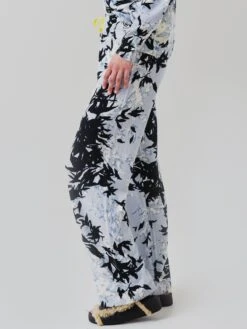 Bogner Women's Cristin Pant 8 Bogner Women's Cristin Pant -Standrews Links Officials Store 1690 xMULTICOLORxAlt3 57426461