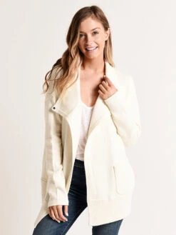 White + Warren Cozy Pocket Caoatigan