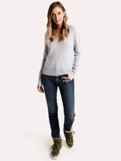 White + Warren Soft V Neck Sweater 7 White + Warren Soft V Neck Sweater -Standrews Links Officials Store 18018 tranquilblueheatheralt1