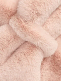 UGG Women’s Faux Fur Pull Through Scarf -Standrews Links Officials Store 18704 PINKCRYSTALalt3