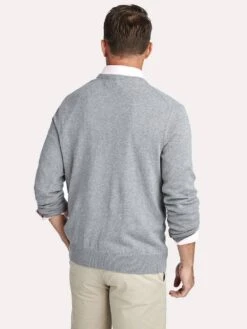 Vineyard Vines Men's Saltwater V-Neck Sweater -Standrews Links Officials Store 1e0379 grayheatheralt1