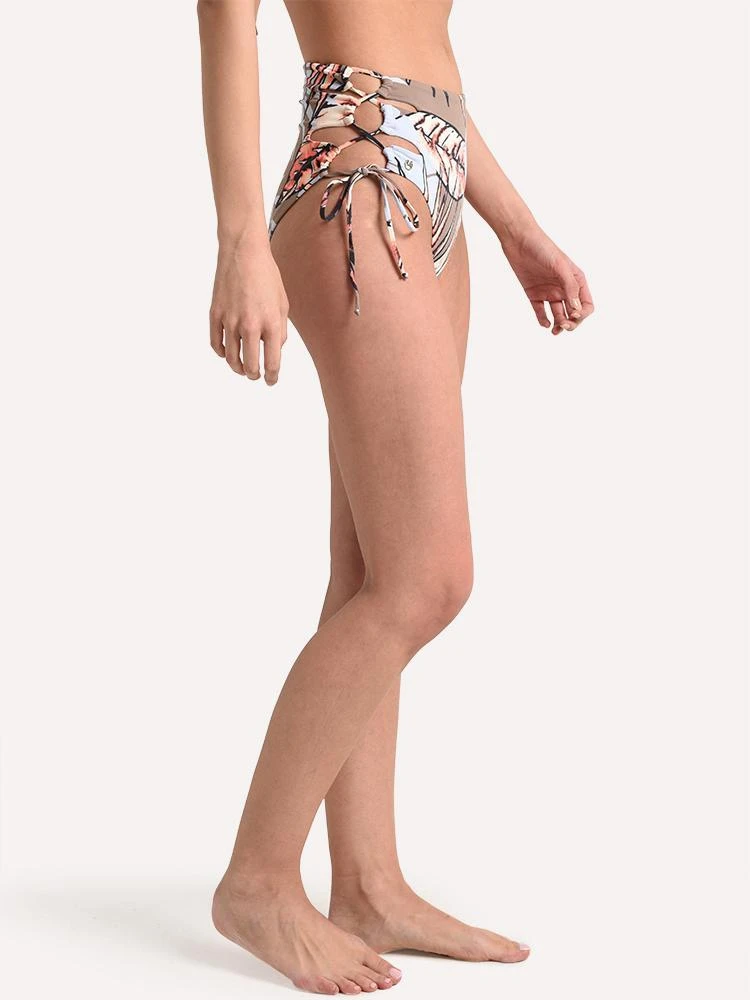 Maaji Ipanema Sunset Signature Cut Reversible Bikini Bottom 4 Maaji Ipanema Sunset Signature Cut Reversible Bikini Bottom - Image 4