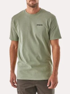Patagonia Men's Fitz Roy Bison Responsibili-Tee 5 Patagonia Men's Fitz Roy Bison Responsibili-Tee -Standrews Links Officials Store 38437 celadonalt1
