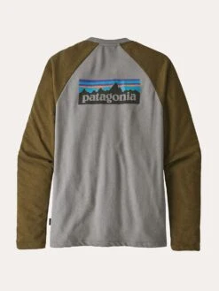 Patagonia Men's P-6 Logo Lightweight Crew Sweatershirt -Standrews Links Officials Store 39550 feathergreyalt1