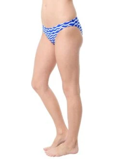 Seafolly Women's Tidal Wave Hipster Bikini 7 Seafolly Women's Tidal Wave Hipster Bikini -Standrews Links Officials Store 40054 241 blueray whitealt1