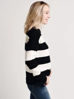 Hem & Thread Mock Neck Sweater -Standrews Links Officials Store 5867n black whitealt1