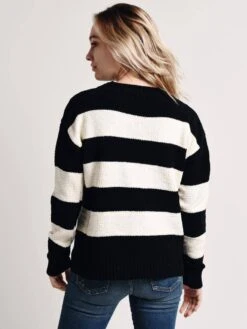 Hem & Thread Mock Neck Sweater -Standrews Links Officials Store 5867n black whitealt2