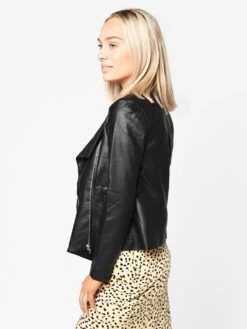 BB Dakota Women’s Up To Speed Vegan Leather Jacket -Standrews Links Officials Store BJ302971 BLACKalt1
