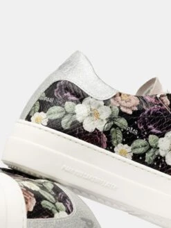P448 Women's Thea Flower Sneakers 7 P448 Women's Thea Flower Sneakers -Standrews Links Officials Store F20THEA WxFLOWPINxAlt3 18670877