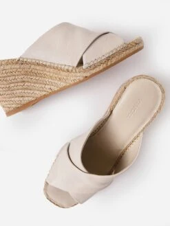 Vince Women's Gaelan Suede Wedge