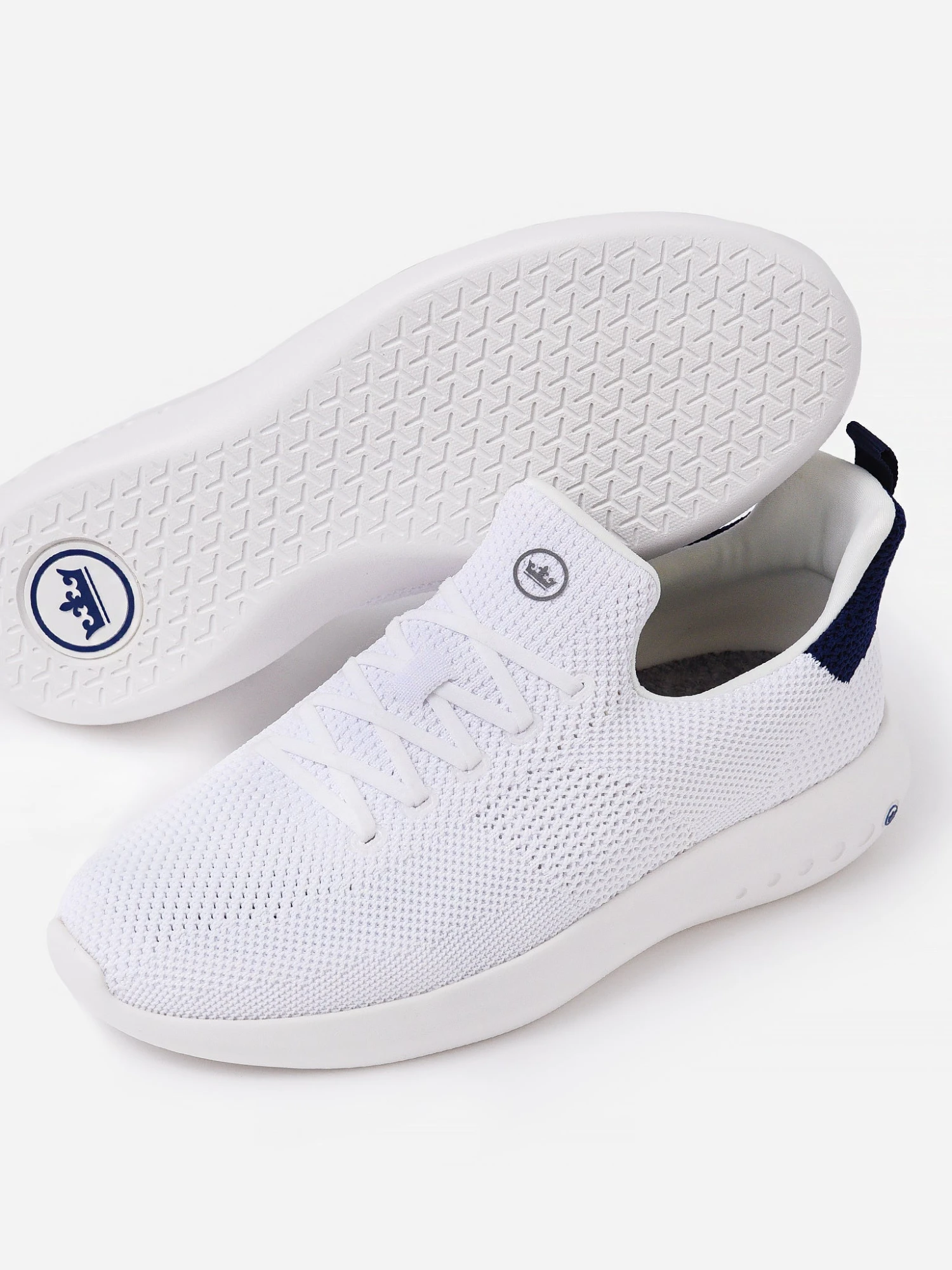 Peter Millar Crown Sport Collection Women's Hyperlight Glide Sneaker 3 Peter Millar Crown Sport Collection Women's Hyperlight Glide Sneaker - Image 3
