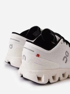 ON Men's Cloud X Running Shoe -Standrews Links Officials Store MENS CLOUD X NEWxWHITEBLACKxAlt5 61858188