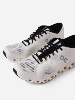 ON Men's Cloud X Running Shoe