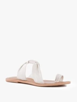Seychelles Mint Condition Sandal
