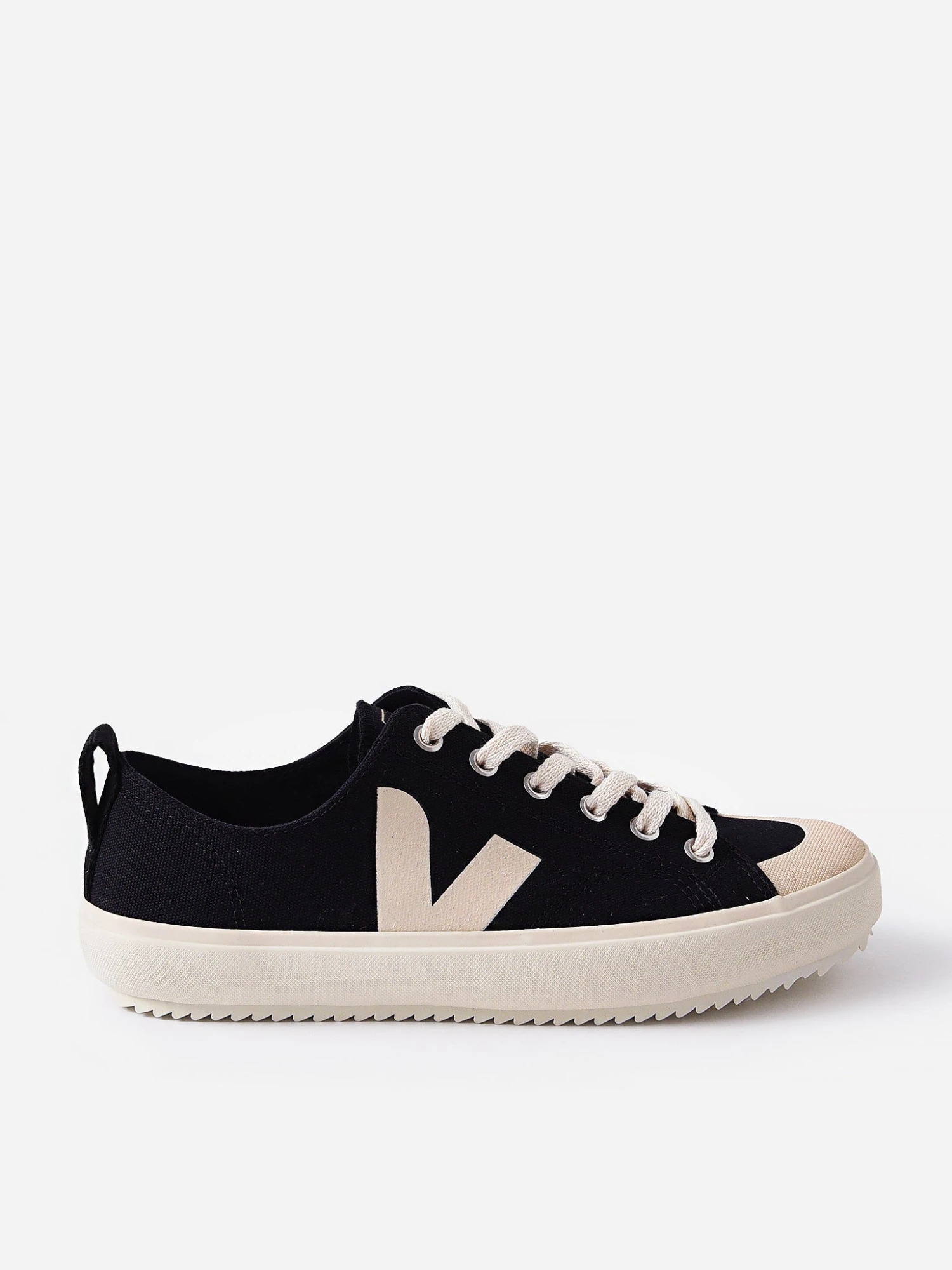 Veja Women's Nova Canvas Sneaker 2 Veja Women's Nova Canvas Sneaker - Image 2