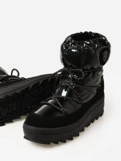 Pajar Women's Taya Nylon Lace-Up Boot