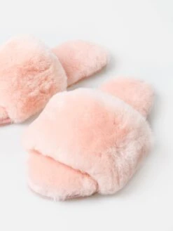 Pissenlit Women's Sheepskin Fuzzy Slipper -Standrews Links Officials Store PLTSFSxPINKxAlt1 81088546