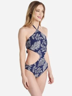 Red Carter Amazon Jungle Reversible Twist One Piece Swimsuit 6 Red Carter Amazon Jungle Reversible Twist One Piece Swimsuit -Standrews Links Officials Store RCAM318850xNAVYxAlt2 59243379