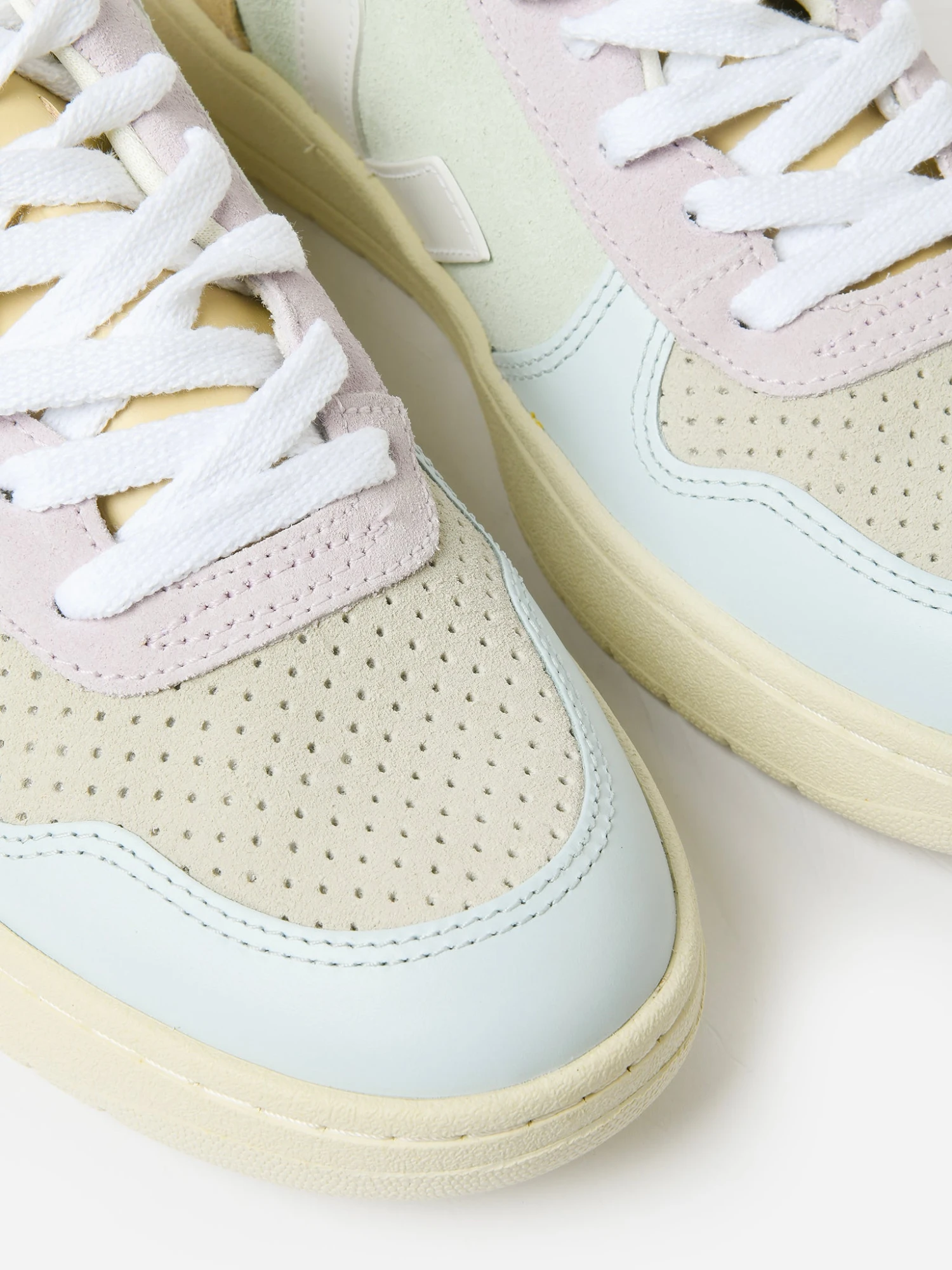 VEJA Women's V-10 Suede Sneaker 3 VEJA Women's V-10 Suede Sneaker - Image 3