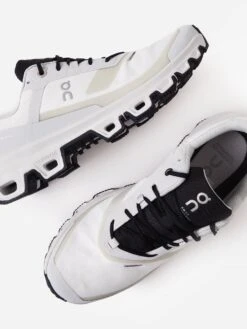 ON Women's Cloudventure Waterproof Sneaker