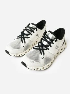 ON Women's Cloud X 3 Running Shoe -Standrews Links Officials Store WOMENS CLOUD X 3xWhiteBlackxAlt3 95770300