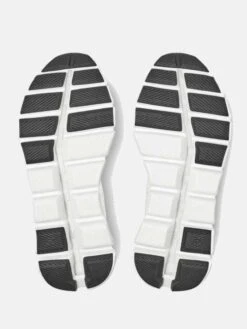 ON Womens Cloud X Running Shoe -Standrews Links Officials Store WOMENS CLOUD XxWHITEBLACKxAlt2 22446947