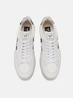 Veja Men's V-12 Sneaker -Standrews Links Officials Store XD012165xWHITEBLACKEXTRAWHITExAlt2 944431