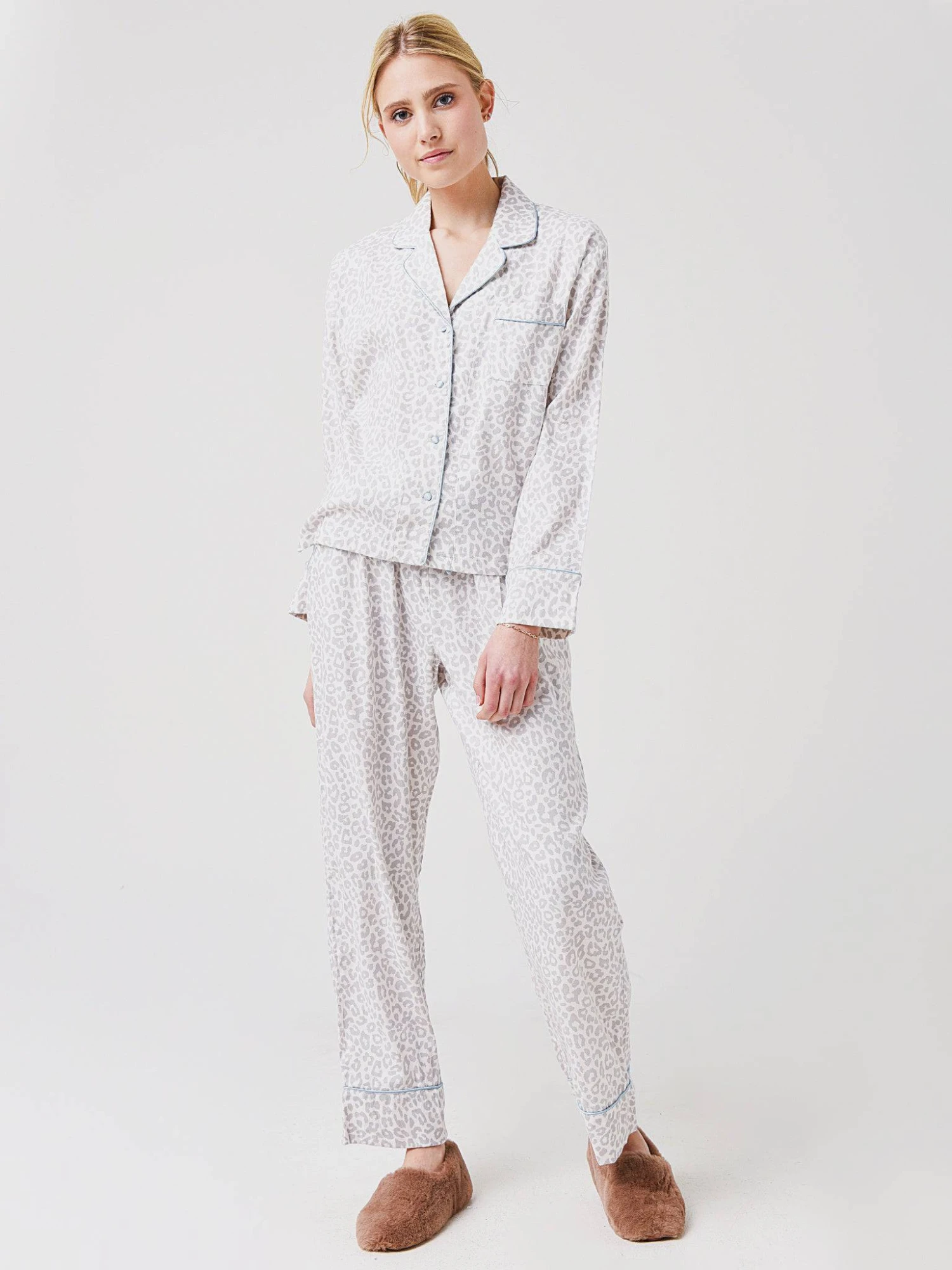 Z Supply Women's Sleep All Day Leopard Pajama Set 2 Z Supply Women's Sleep All Day Leopard Pajama Set - Image 2