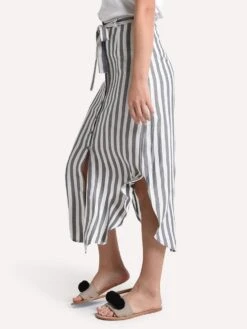 BB Dakota Stipe I Like Skirt -Standrews Links Officials Store bj109351 navyalt2