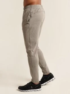 Rhone Celliant Marle Track Pant -Standrews Links Officials Store cet 181 lightgreymarlealt1