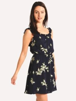 Cupcakes And Cashmere Lynette Dress -Standrews Links Officials Store cj108129 inkalt1