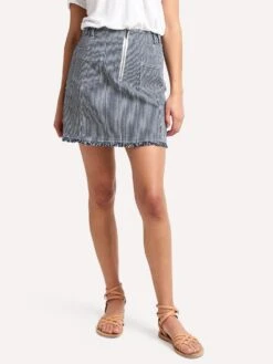 Cupcakes And Cashmere Furia Skirt