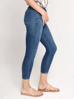 J Brand 9236 Low Rise Crop Skinny Jean -Standrews Links Officials Store jb000374 lovesickalt2