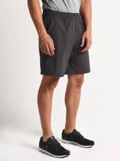 Rhone Mako 9 Inch Short -Standrews Links Officials Store mak cor asphaltalt1