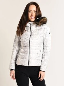 Descente Women's Rachael Fur Jacket -Standrews Links Officials Store mgk14f whmf bafec348 1084 4d94 a4e8 bd1bc6cb823d
