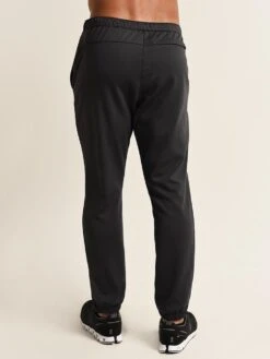 Rhone Nylon Tactel Trackpant -Standrews Links Officials Store ntj 182 blackheatheralt2