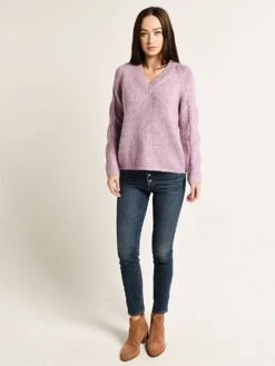 Velvet Pearl Long Sleeve V-Neck Sweater -Standrews Links Officials Store pearla03 berryalt3