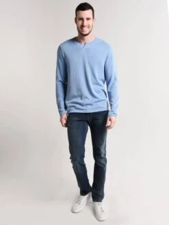 Tommy Bahama Men's South Shore Abaco Sweater -Standrews Links Officials Store t421509 newblueopalalt3