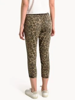 Pam & Gela Leopard Pant With Sash -Standrews Links Officials Store tn41031429 leopardalt2