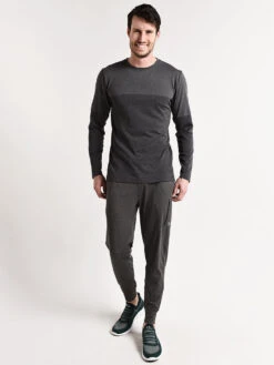 Vuori Seamless Long Sleeve Performance Tee -Standrews Links Officials Store v143 heathergreyalt3